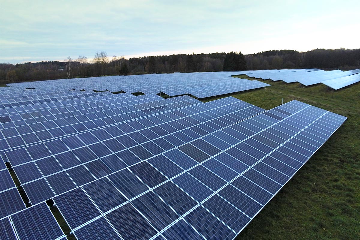 In Münchberg, SENS built a PV ground-mounted plant for RheinEnergie AG