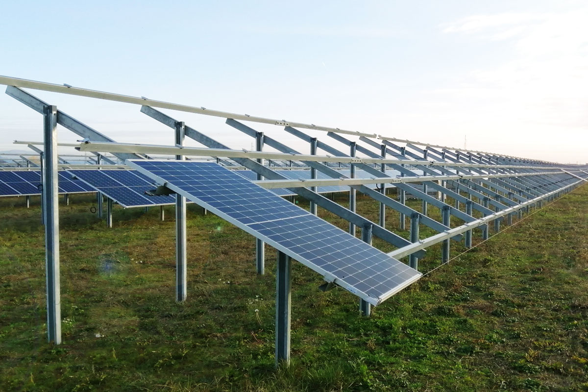 Joint Venture LSG Group Iqony Solar Energy Solutions
