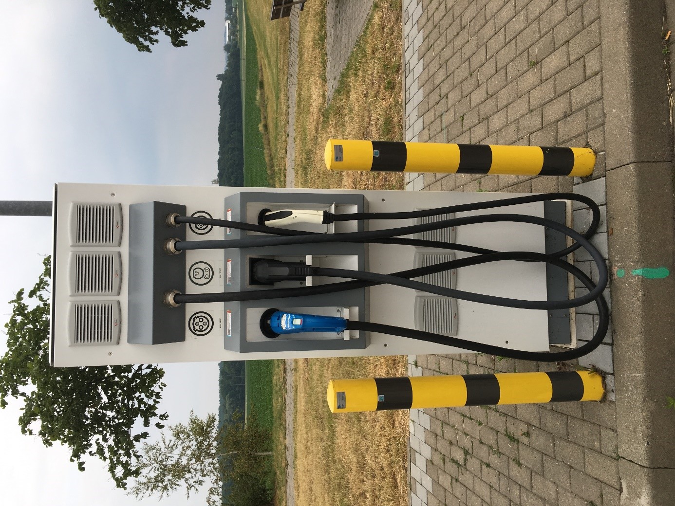 Fast charging station with CHAdeMo, CSS and Type 2