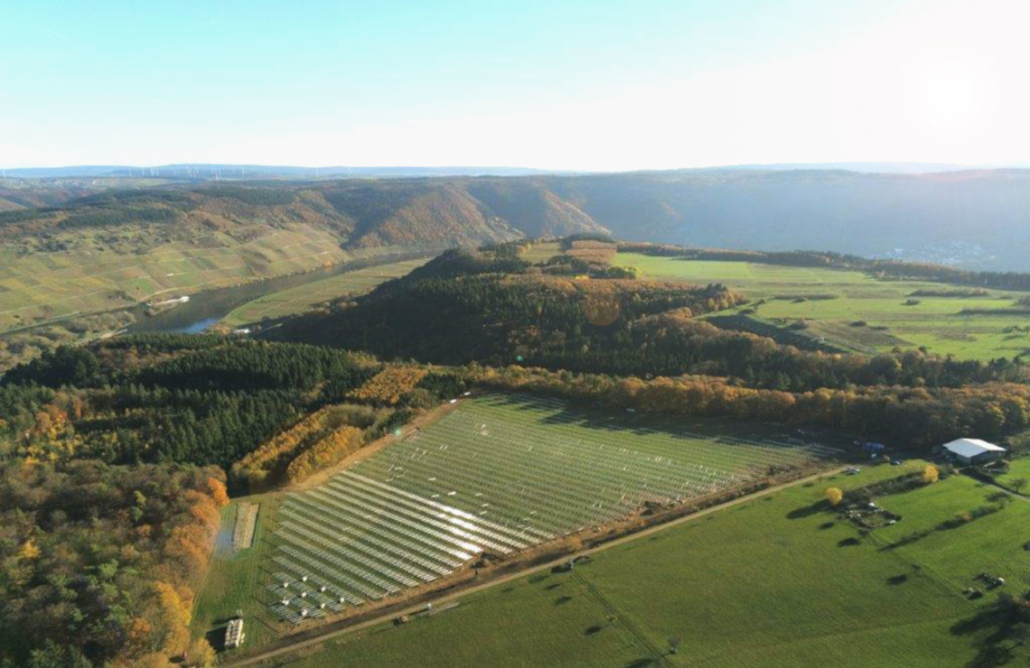 Solarpark in Schleich (Deutschland) mit einer Gesamtleistung von 7,9 MWp